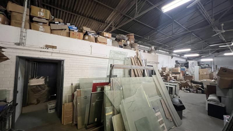 To Let commercial Property for Rent in Maitland Western Cape